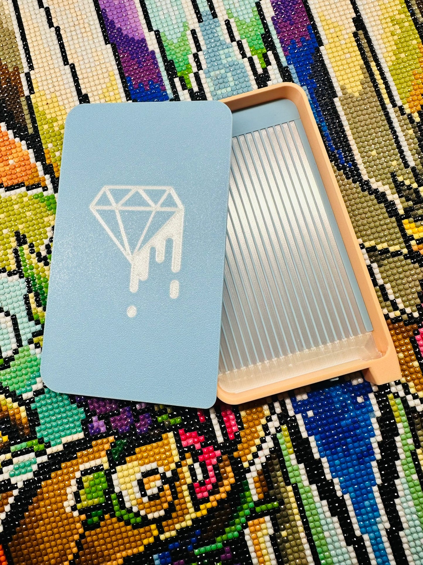 Diamond Art Tray with Lid and Spout Closure – Sweater Weather Collection | Limited Fall & Winter 2025 Release