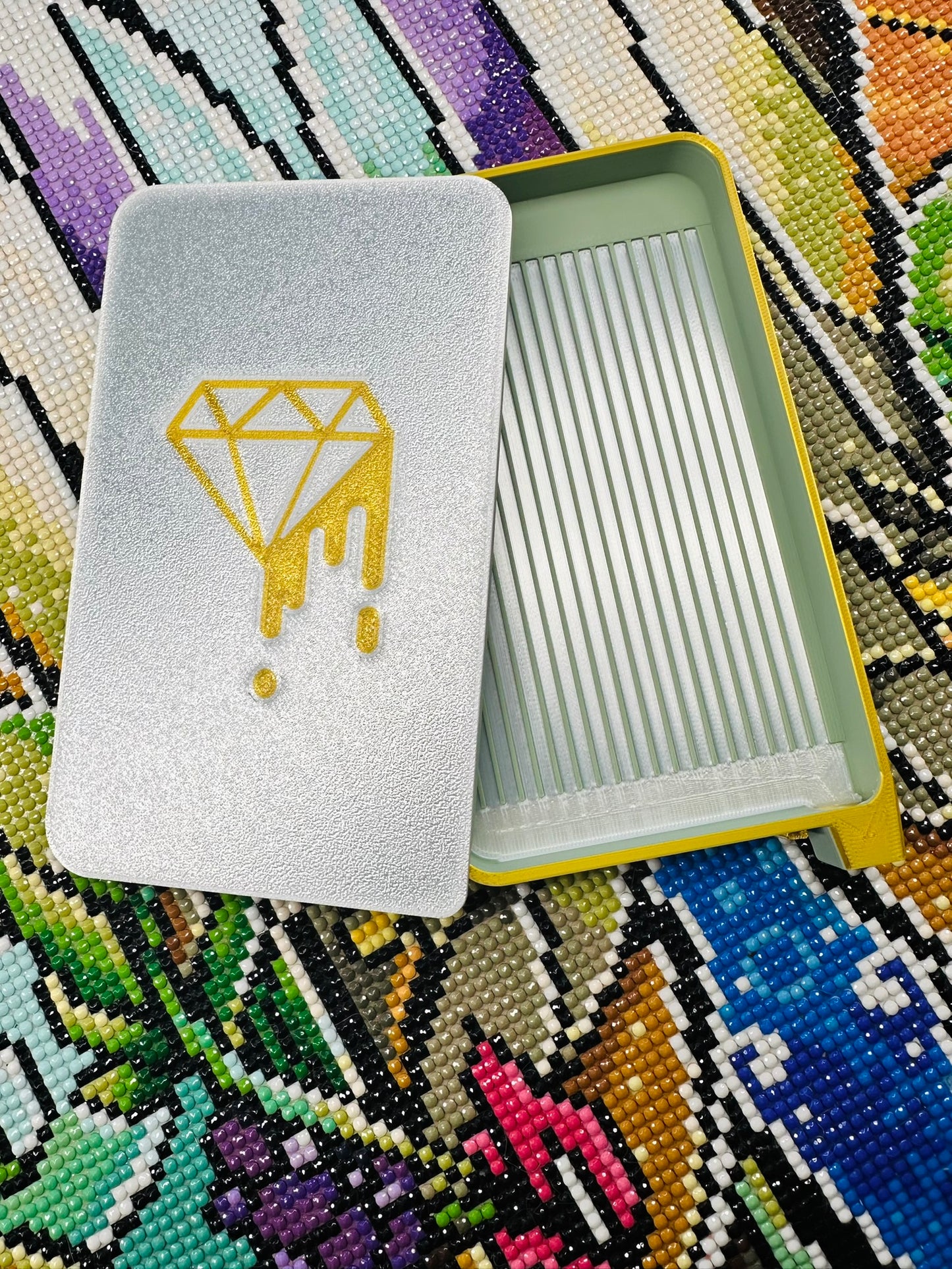 Diamond Art Tray with Lid and Spout Closure – Sweater Weather Collection | Limited Fall & Winter 2025 Release