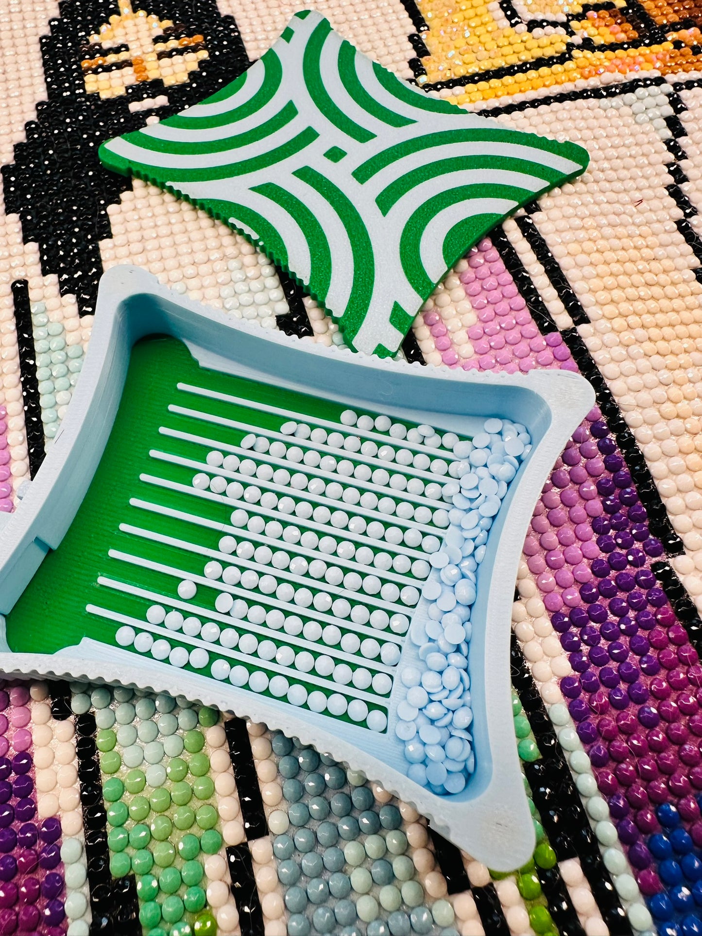 Small Ergonomic Style Diamond Art Tray- Geometry