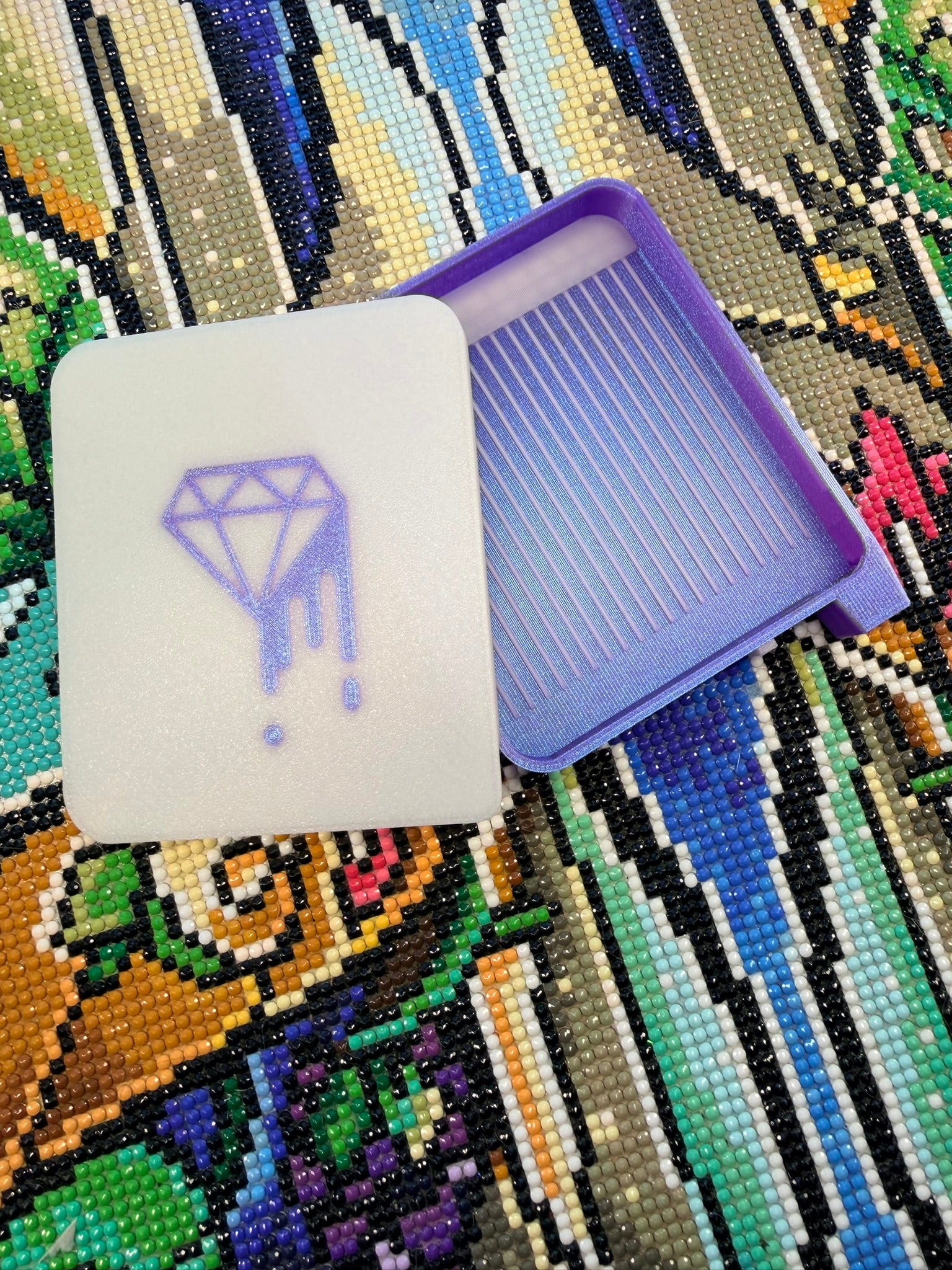 glenda purple colored diamond art tray with lid