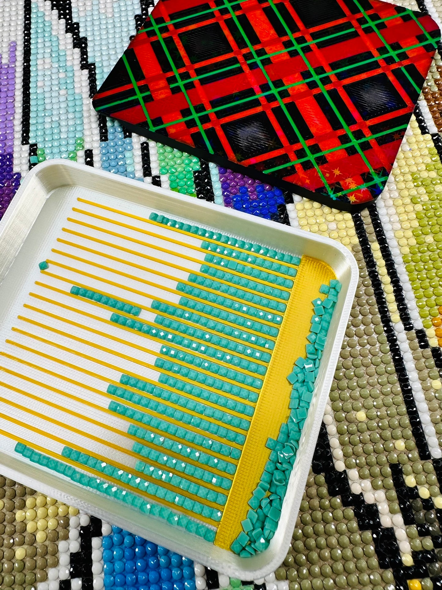 Christmas Plaid Diamond Art Tray – Limited Holiday Edition- Standard Size Sliding Lid with Enclosed Stopper