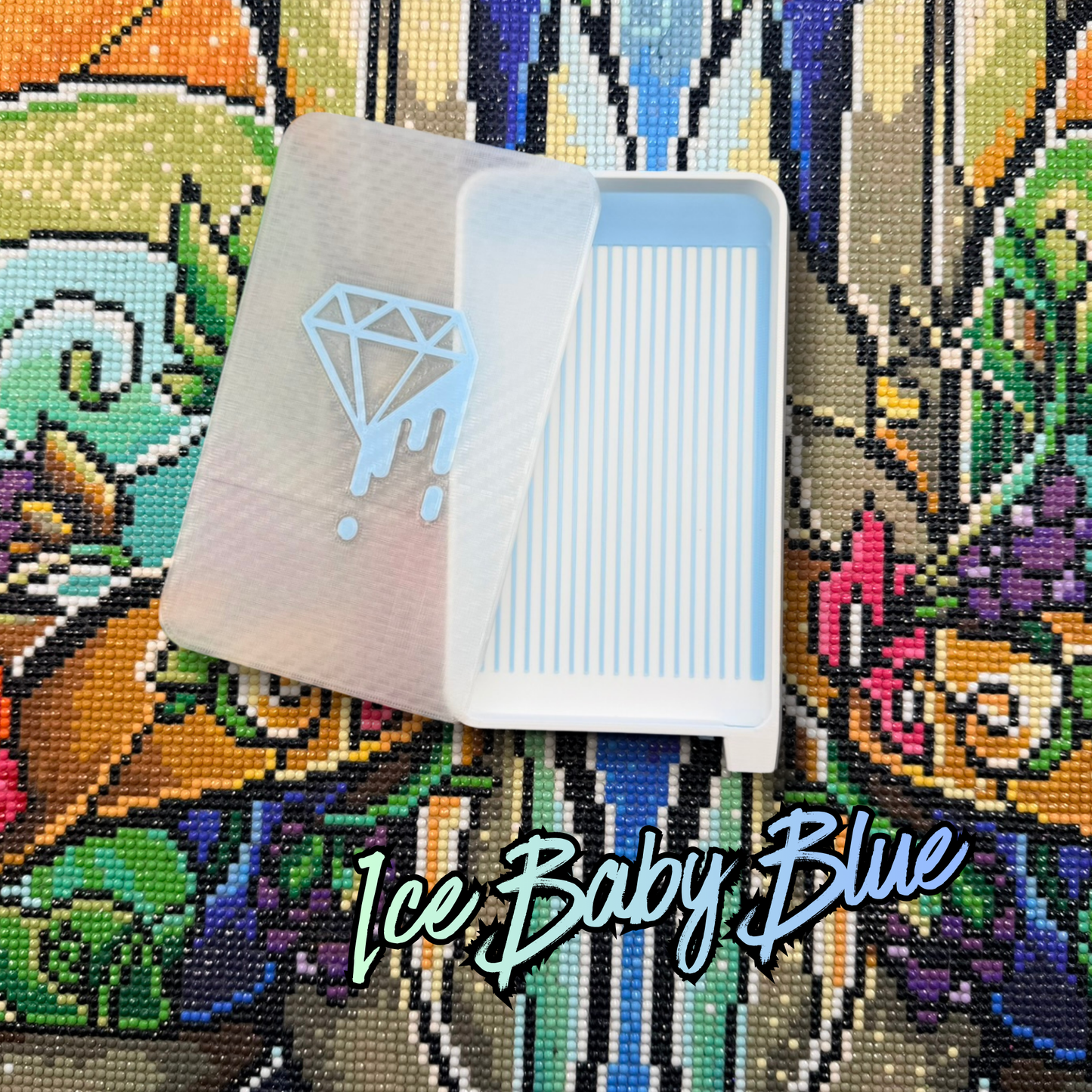 white and baby blue diamond art tray with translucent lid