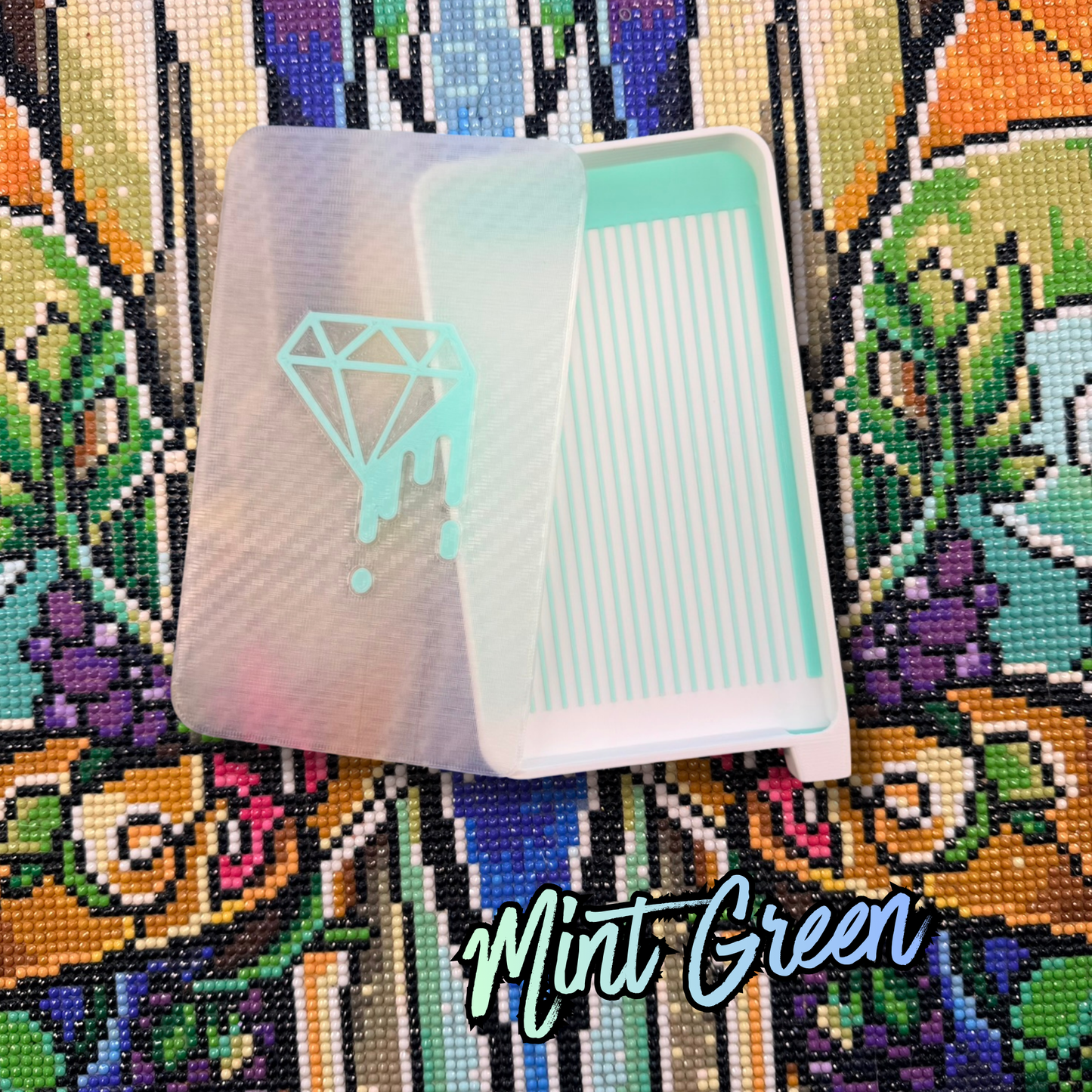 mint green diamond art tray with white tray and translucent lid